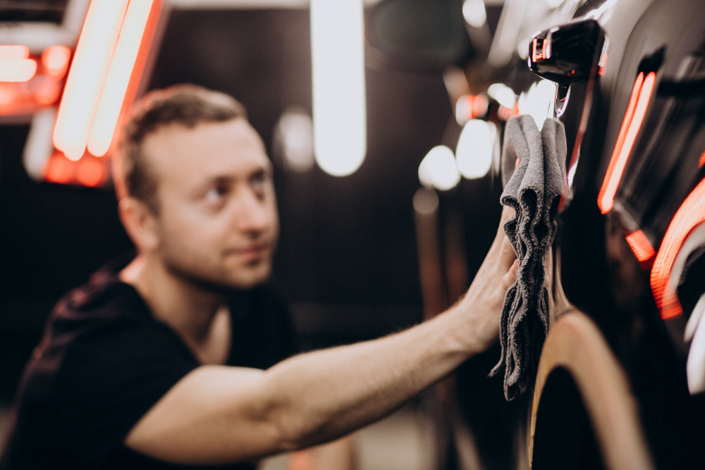Quais são os equipamentos essenciais para um detailer profissional?